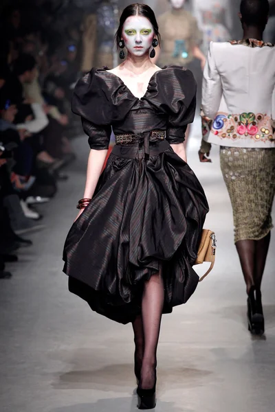 Look 38